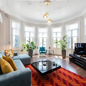 Daire Fandango By Halu!, Gorgeous Neoclassical Next To Metro Station, Selanik