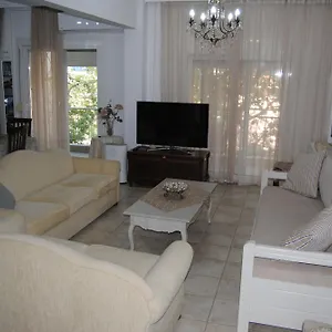 Daire Angels' House, Selanik